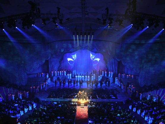 Fort Lauderdale Christmas Pageant 2022 Dvd Robe Gets The Festive Spirit | Robe Lighting