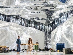 MegaPointe erzeugen außergewöhnliche Lichtillusion bei der Oper Wunder der Heliane